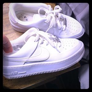 Nike Air Force 1 Sage